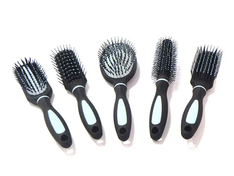 Set Sikat Rambut Plastik Lapisan Karet