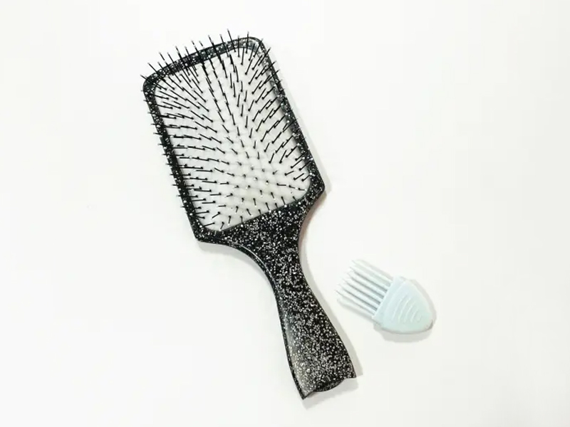 Sikat Rambut Dayung yang Mudah Dibersihkan